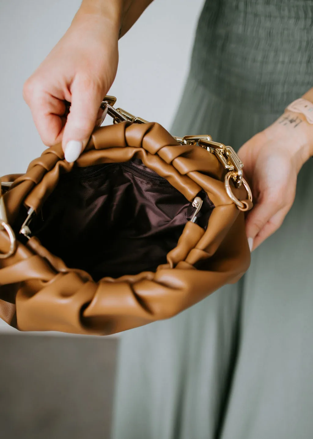 Estelle Chain Clutch