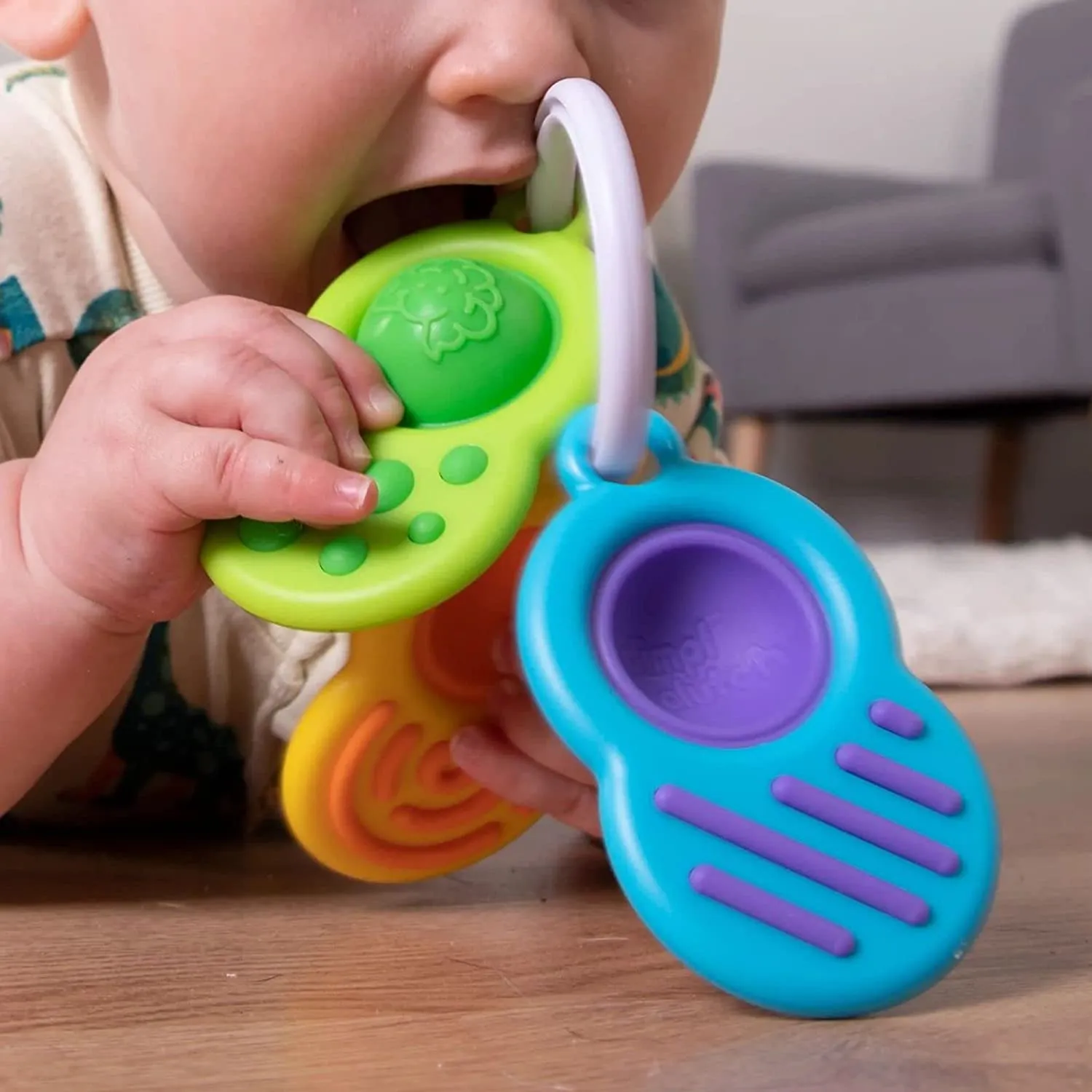 Fat Brain Toys: Dimpl Clutch