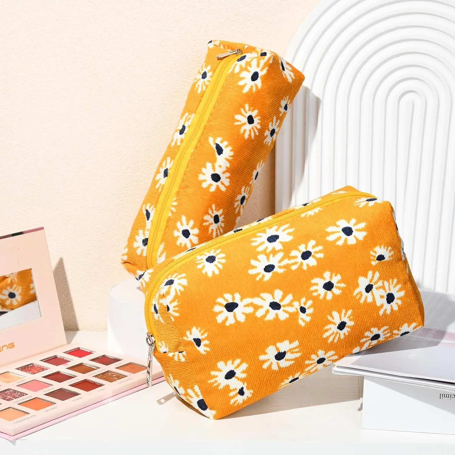 Makeup Bag Floral Cosmetic Bag Cute Makeup Pouch 1Pcs Large Capacity Makeup Bags and 1Pcs Makeup Brushes Storage Bag Travel Toiletry Bag Organizer