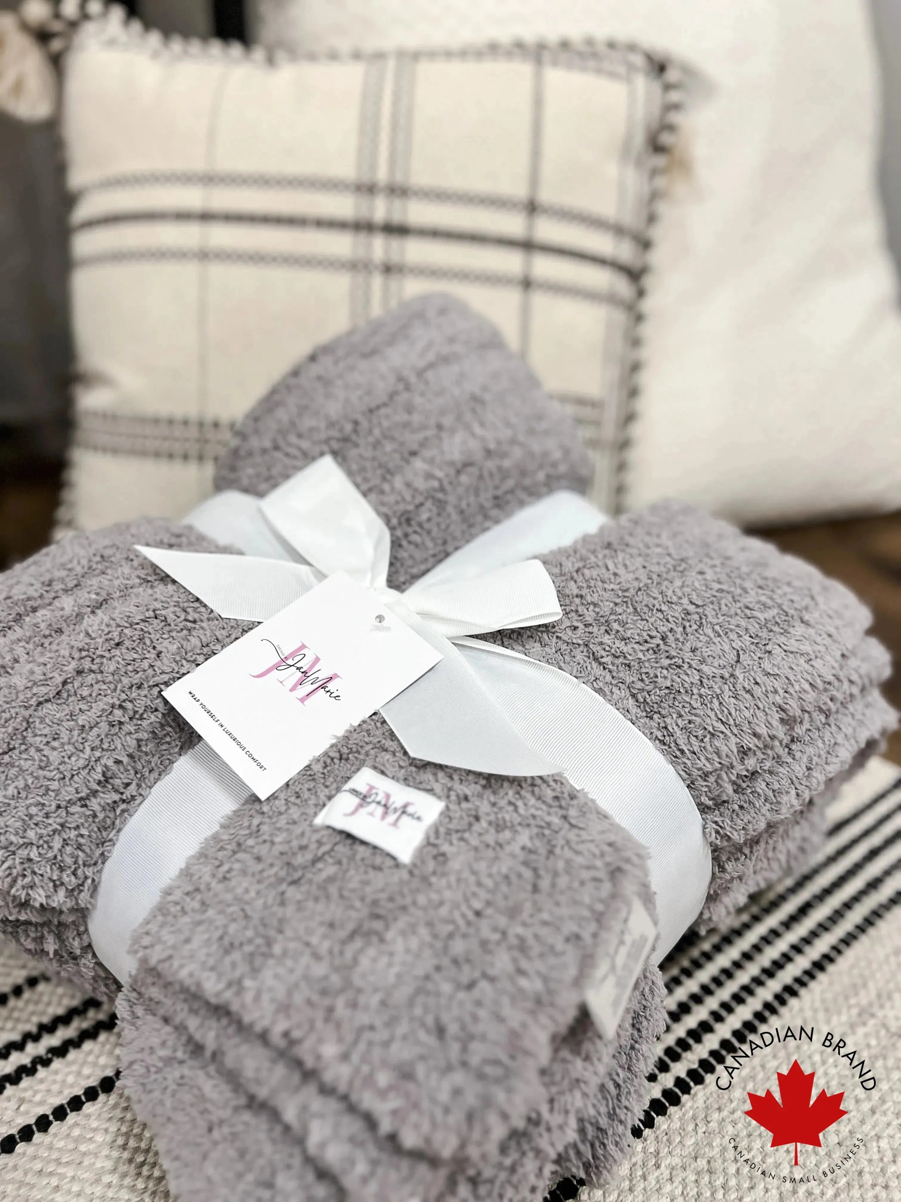 The Cozy Cabin Blanket