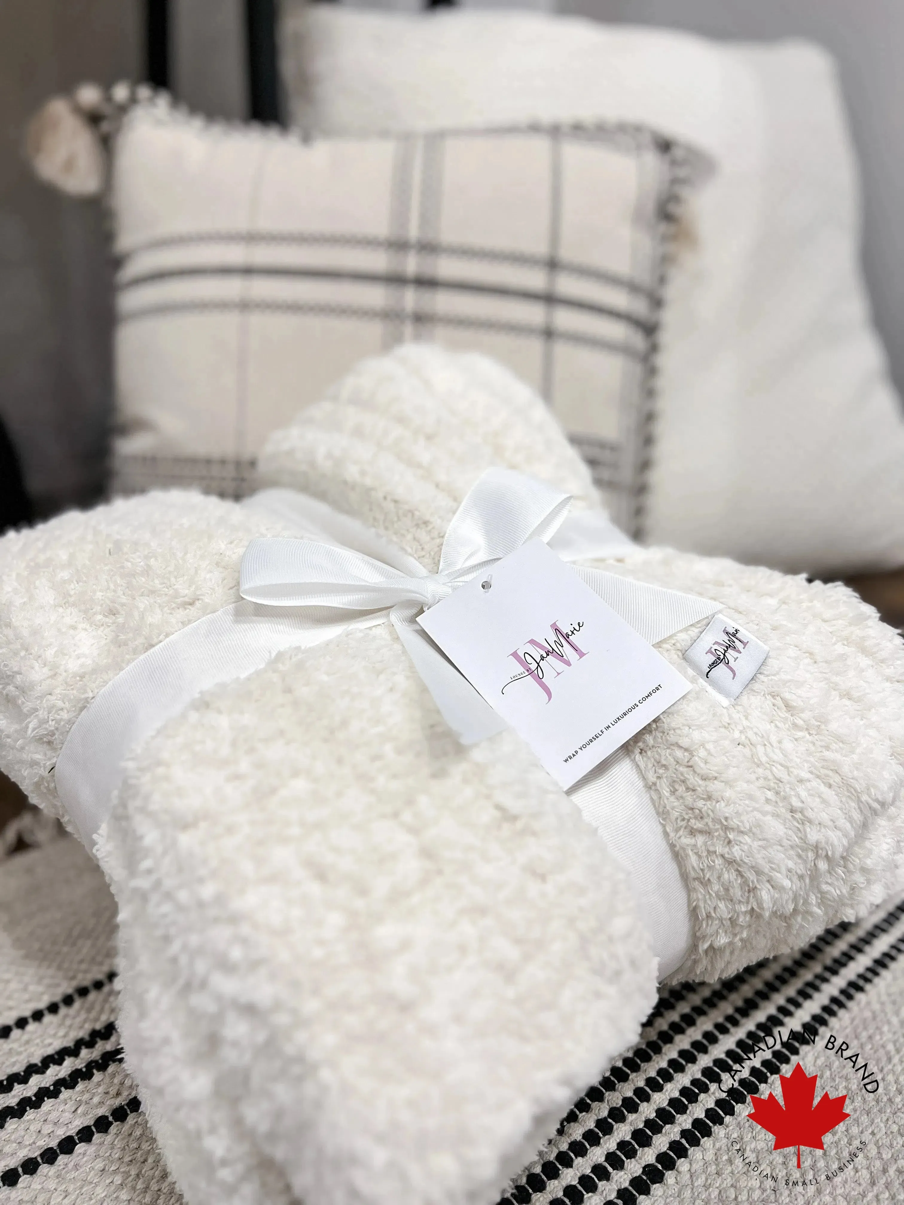 The Cozy Cabin Blanket